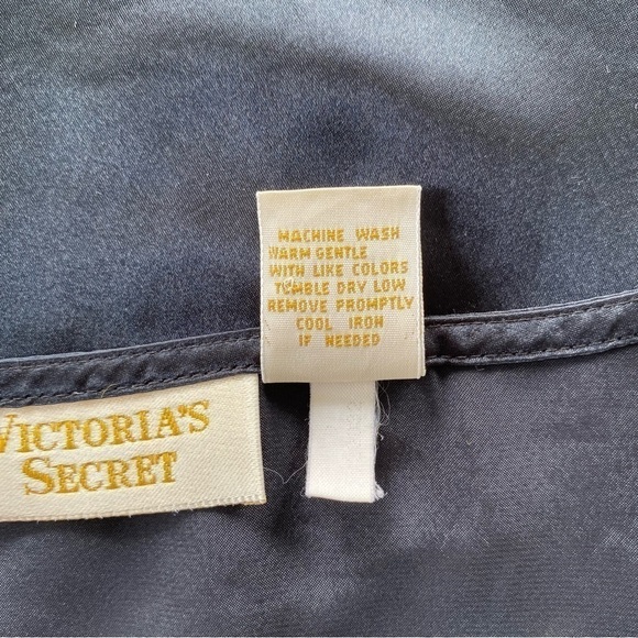 VICTORIA'S SECRET Vintage Gold Label Night Shirt Black Cap SleevesWomen Size M/L - Picture 7 of 8
